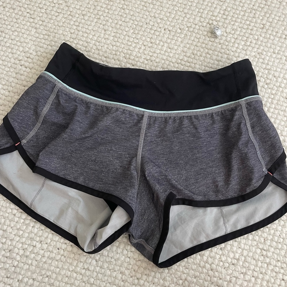 Lululemon speed up low rise lined short 2.5”